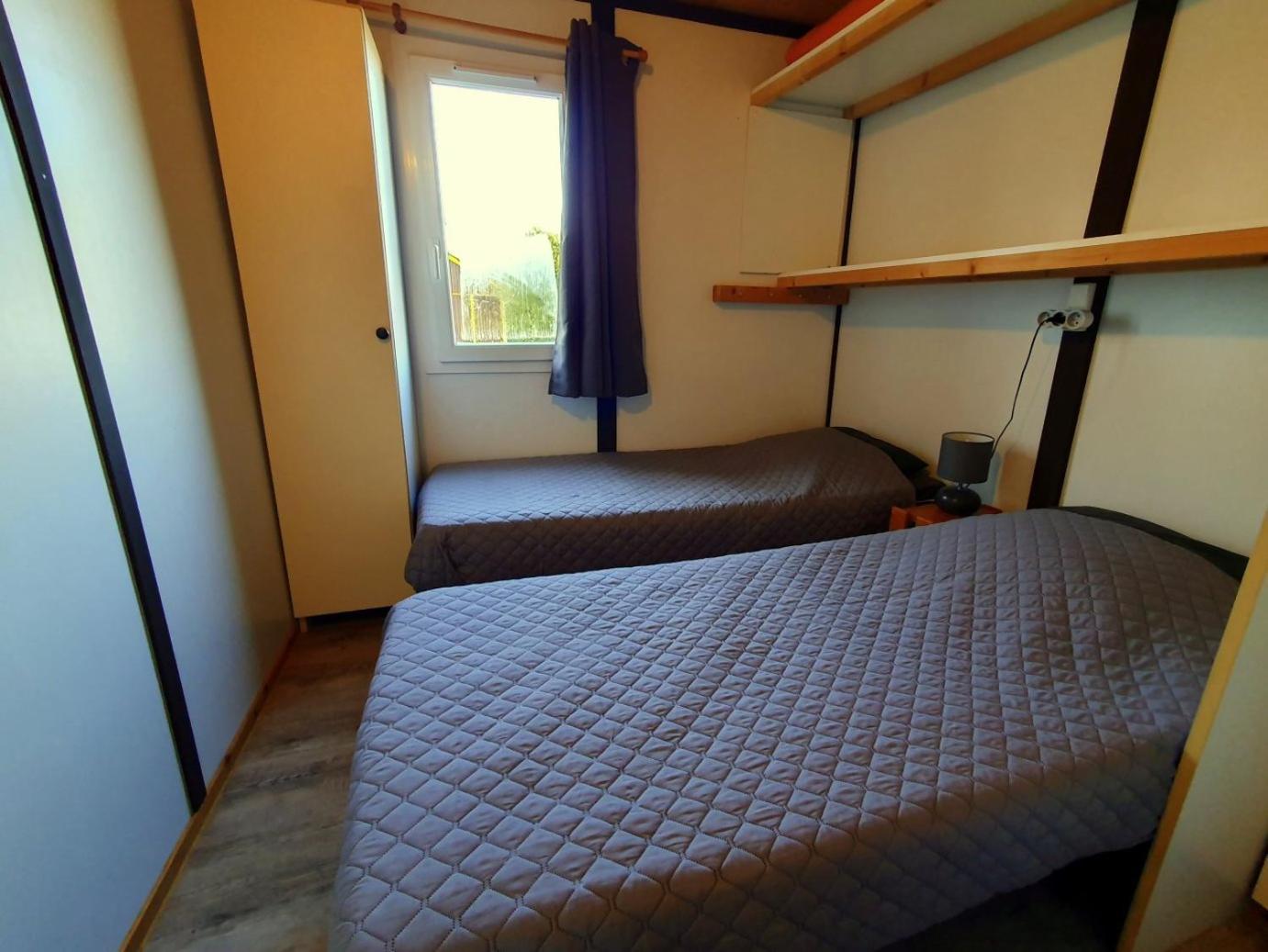 Les Chalets Du Quignon Autry-le-Chatel Exterior foto