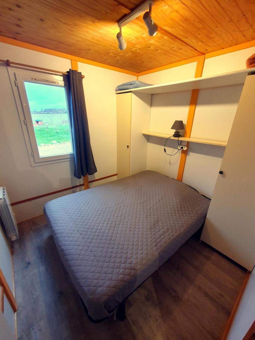 Les Chalets Du Quignon Autry-le-Chatel Exterior foto